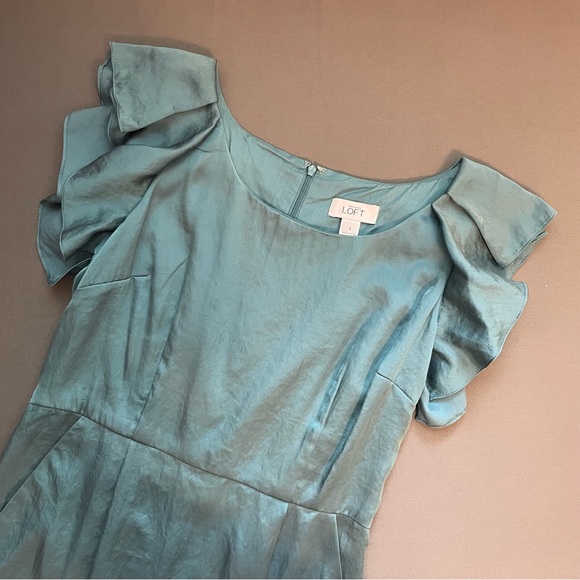 LOFT Dresses & Skirts - LOFT Teal Flutter Sleeve Dress | Size 8